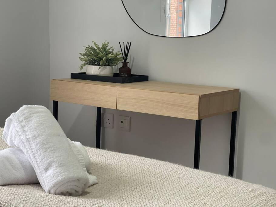 Trendy Apartment In Cardiff Free Parking Zewnętrze zdjęcie